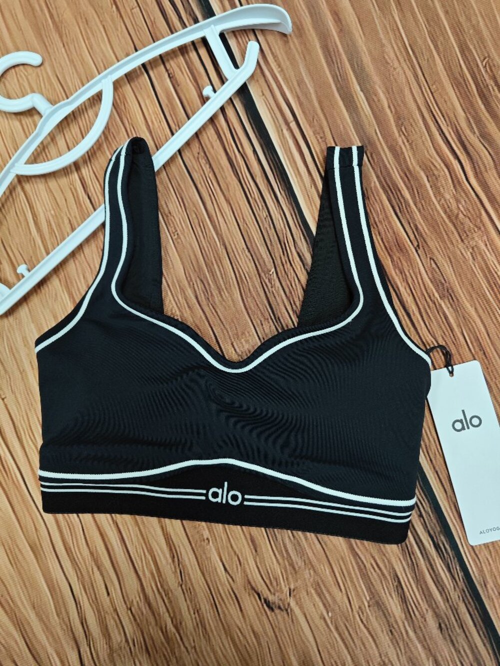 NWT ALO Yoga Airbrush Heart Throb Set 💕 Pilates & Workout Essential - Picture 5 of 9